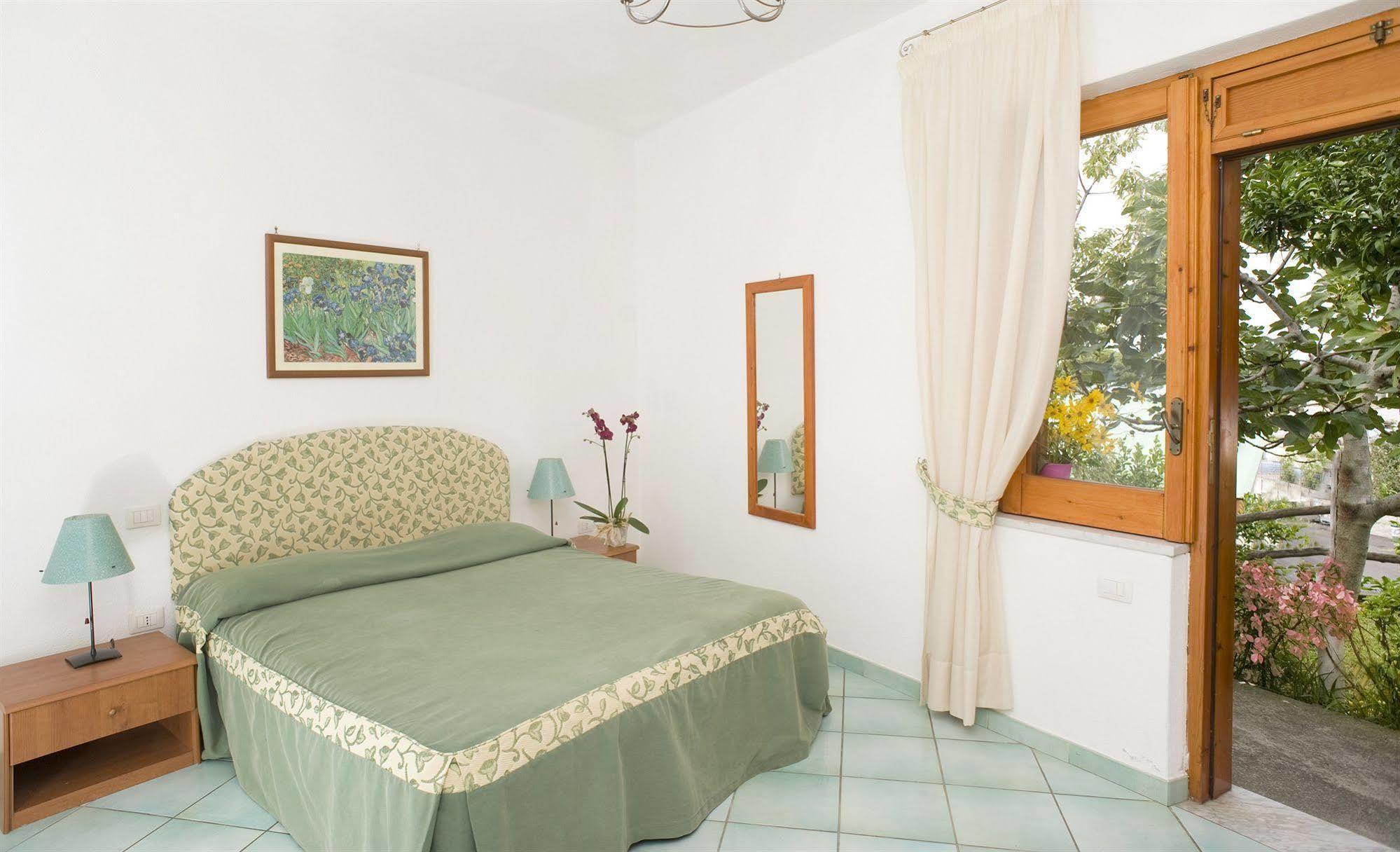 Hotel&Residence Matarese Casamicciola Terme Kültér fotó