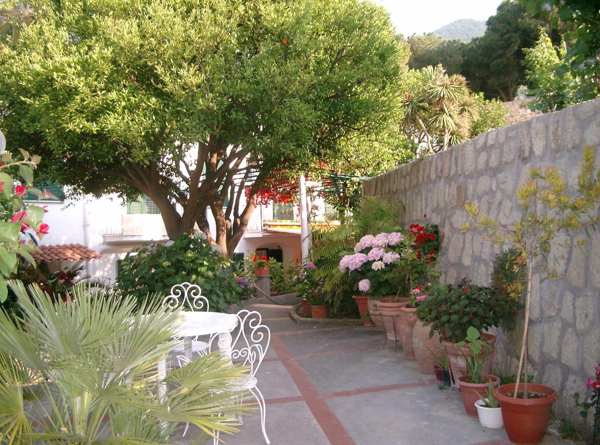 Hotel&Residence Matarese Casamicciola Terme Kültér fotó
