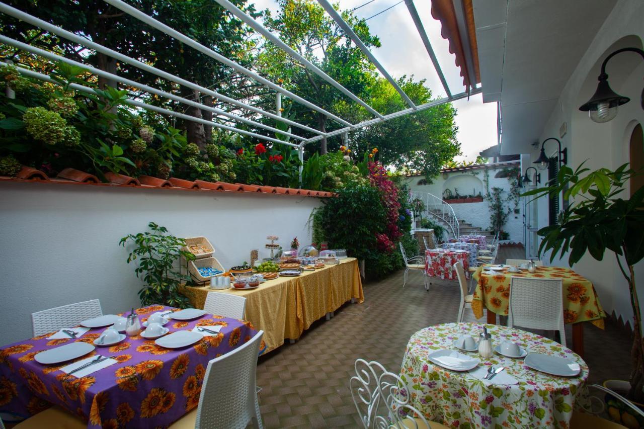 Hotel&Residence Matarese Casamicciola Terme Kültér fotó